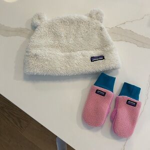 Patagonia hat and mittens 6-12months